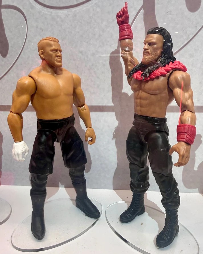 ***PRE-ORDER*** Main Event Showdown 29 Roman Reigns vs. Solo Sikoa