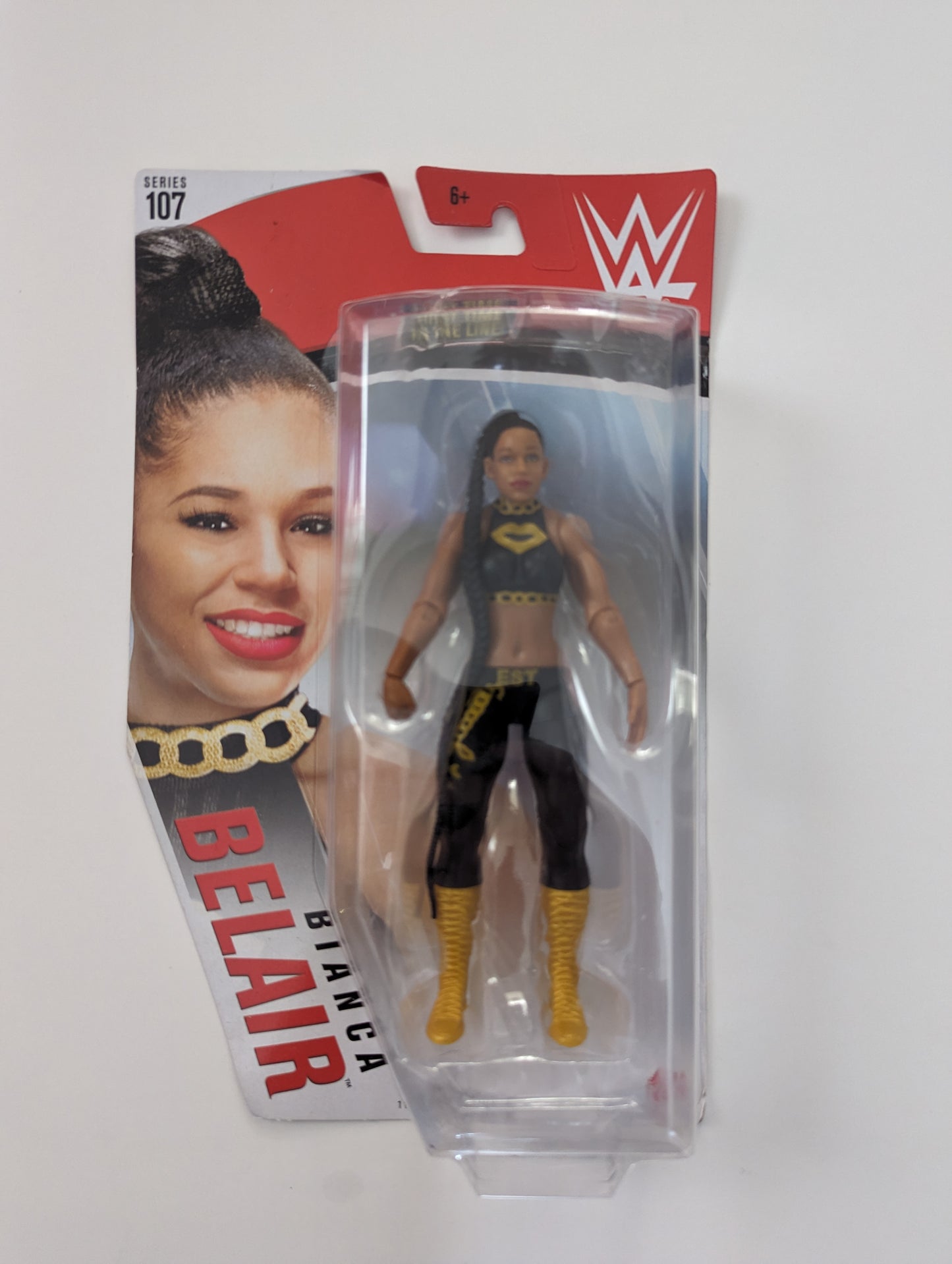 Basic 107 Bianca Belair J + J Figures