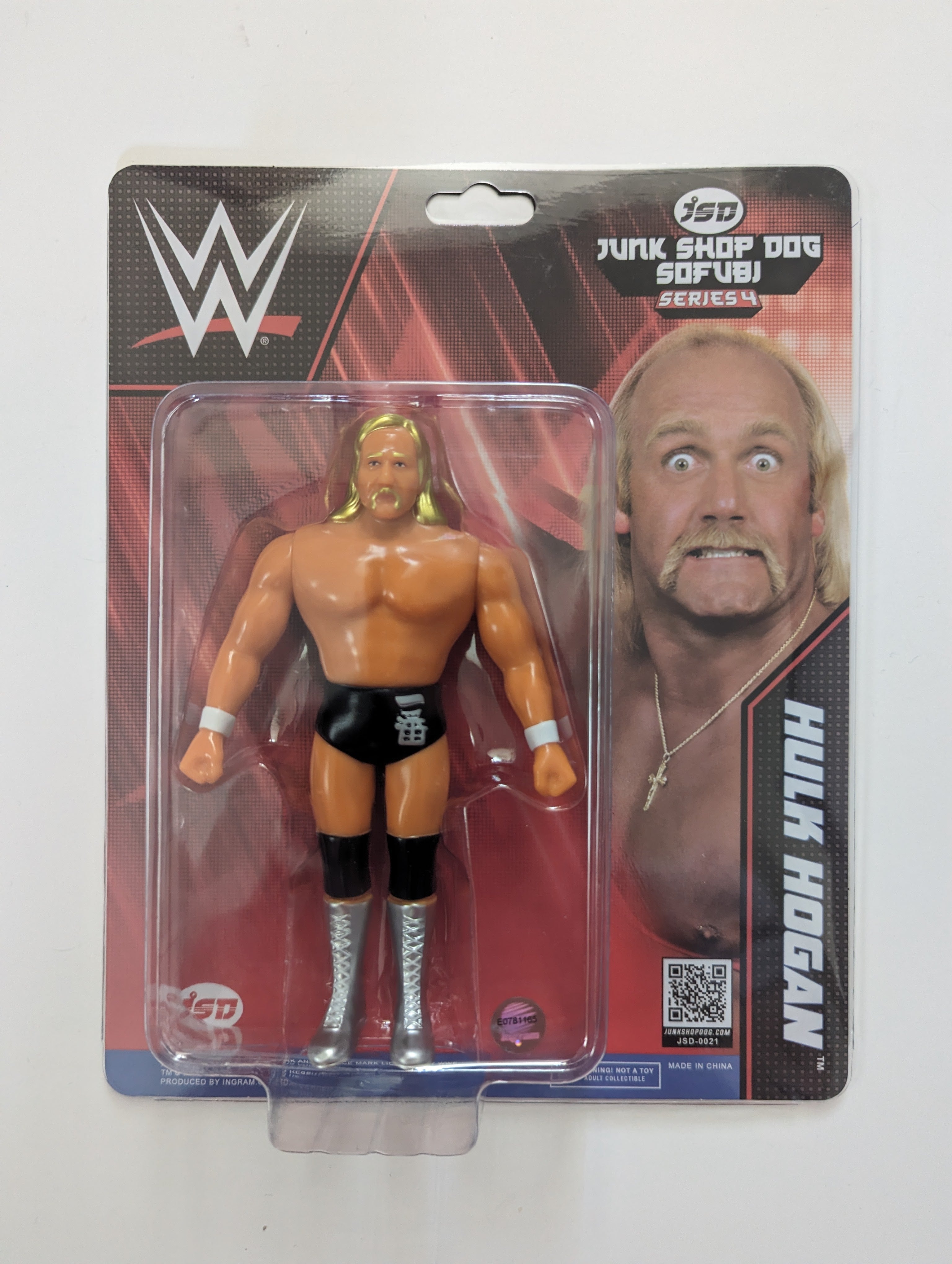 Junk Shop Dog Sofubi & WWE Pro Wrestling Series 4 Hulk Hogan – J+J